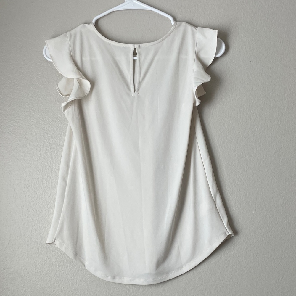 Elegant White Ruffle Sleeve Blouse - Picture 3 of 6